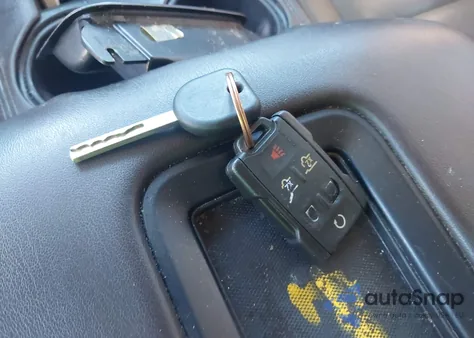 2015 Chevrolet Suburban 1500 Lt z USA, uszkodzony, nr VIN 1GNSKJKC8FR615522